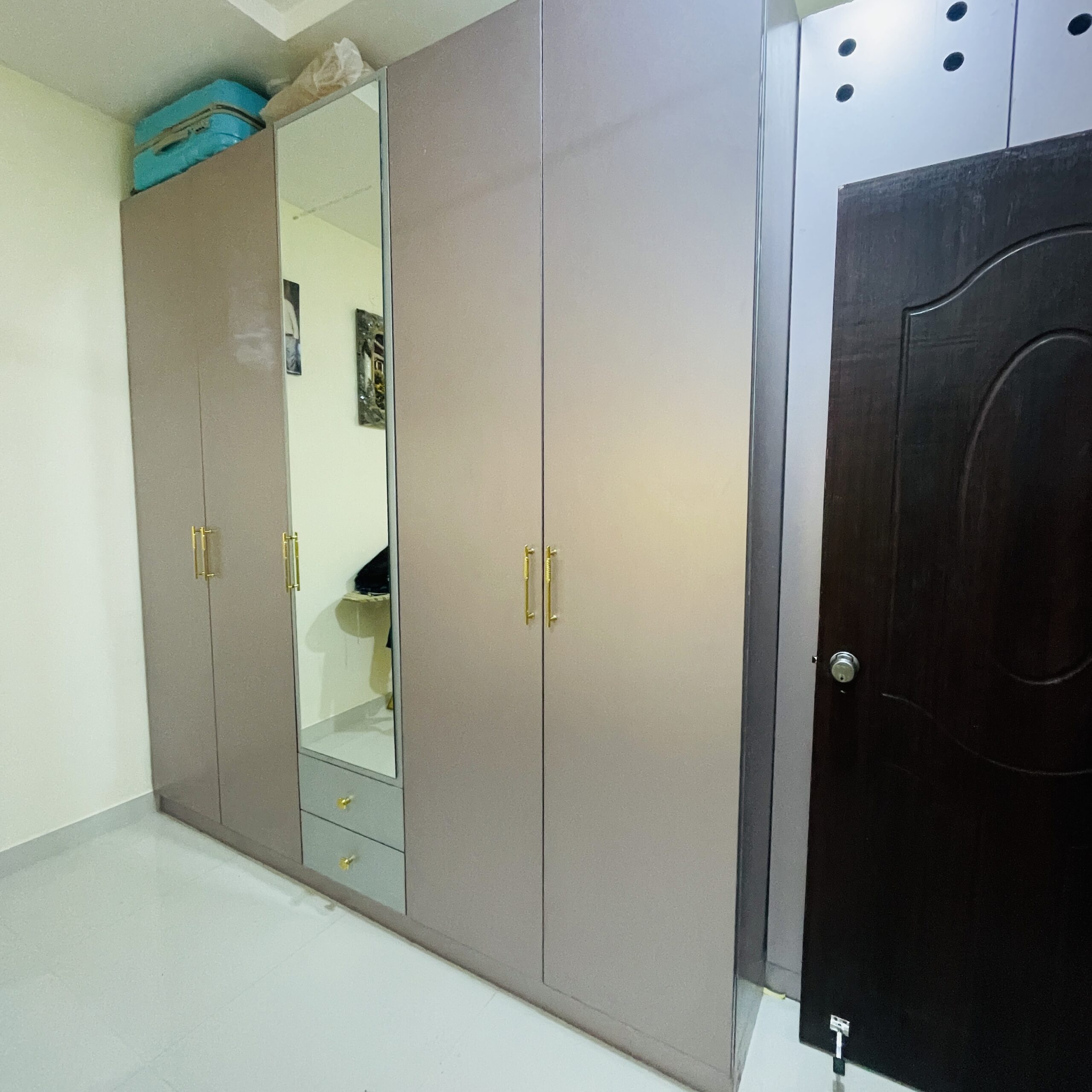 Aluminium Wardrobes